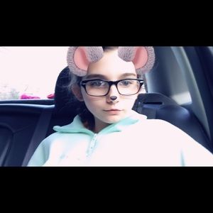 Meet your Posher, Adrianna